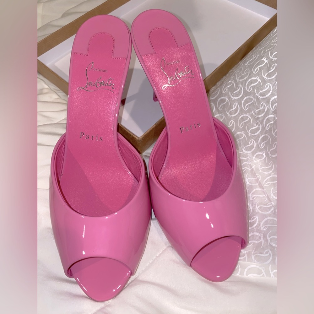 Christian Loubiton Me dolly size 7.5. brand new NEVER WORN. 10/10 condition